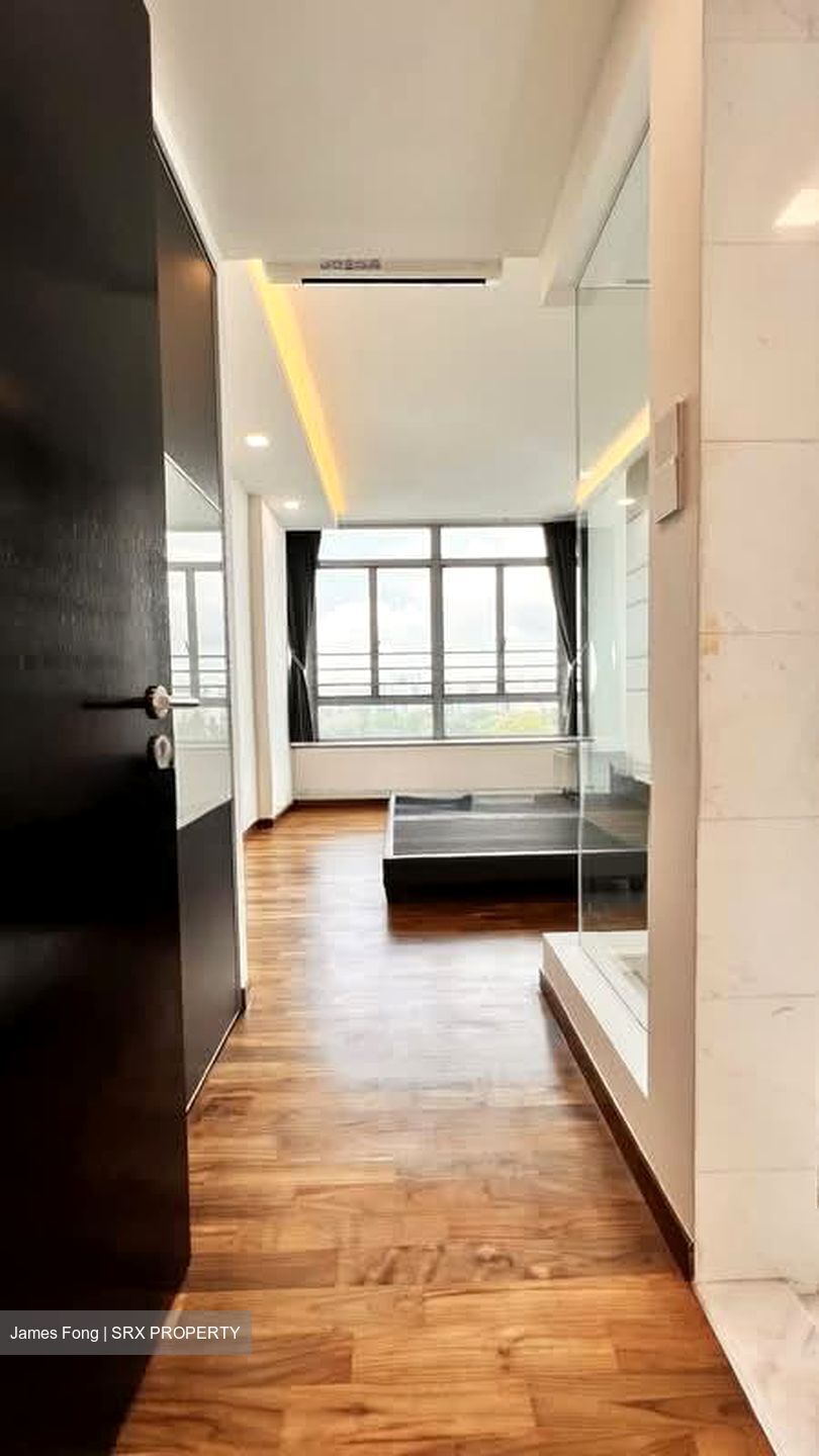 The Lakeshore (D22), Condominium #553255921